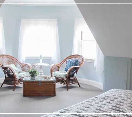 Castle Manor Inn Глостер Екстер'єр фото